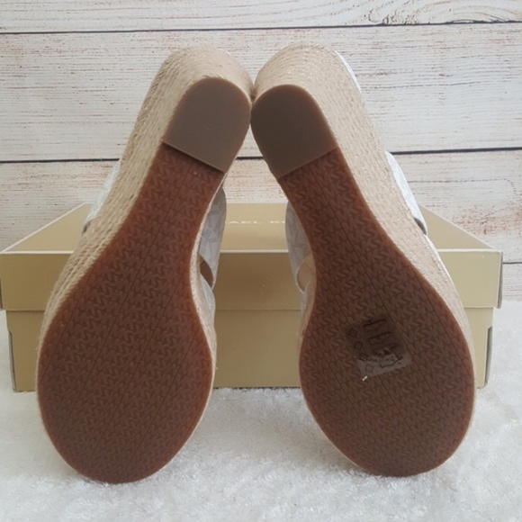 New Michael Kors Damita Wedge Sandals - Picture 5 of 5